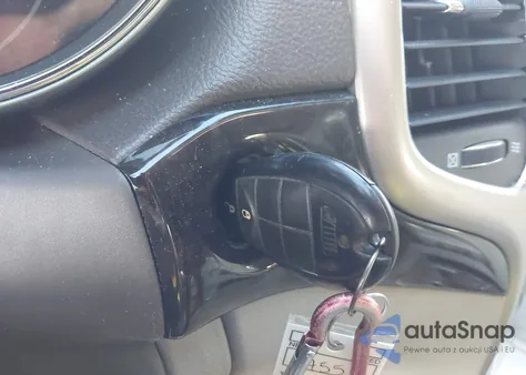 2012 Jeep Grand Cherokee Laredo z USA, uszkodzony, nr VIN 1C4RJEAG2CC167444